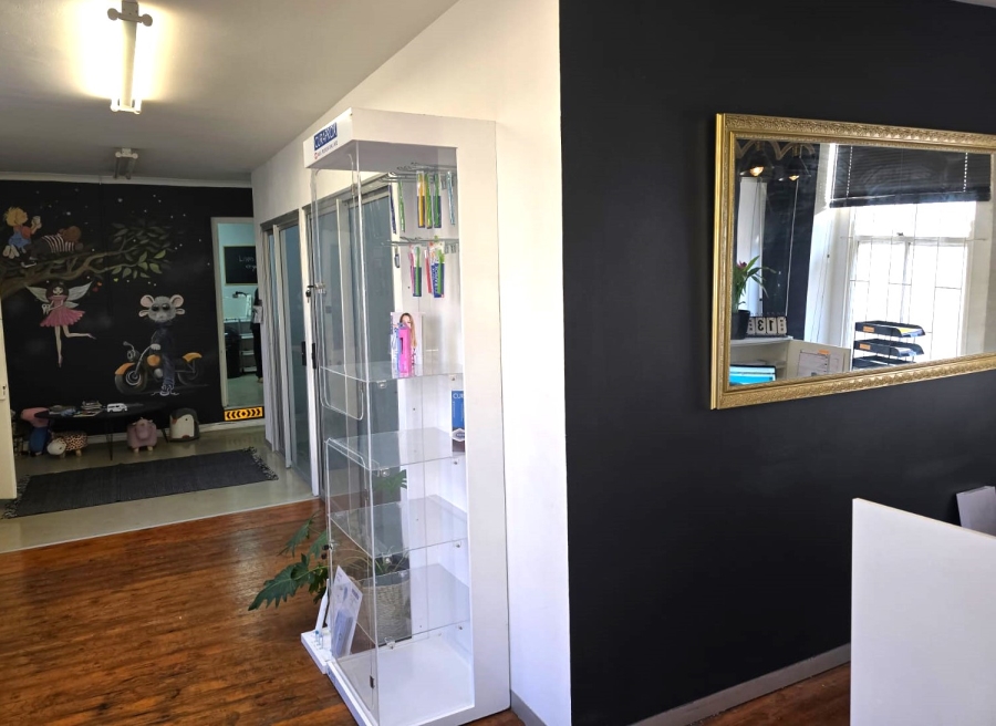 To Let Commercial Property for Rent in Hoog En Droog Western Cape